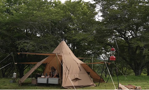 Camping Pyramid Tent With Snow - Camping Cooking Snow のレビューと価格